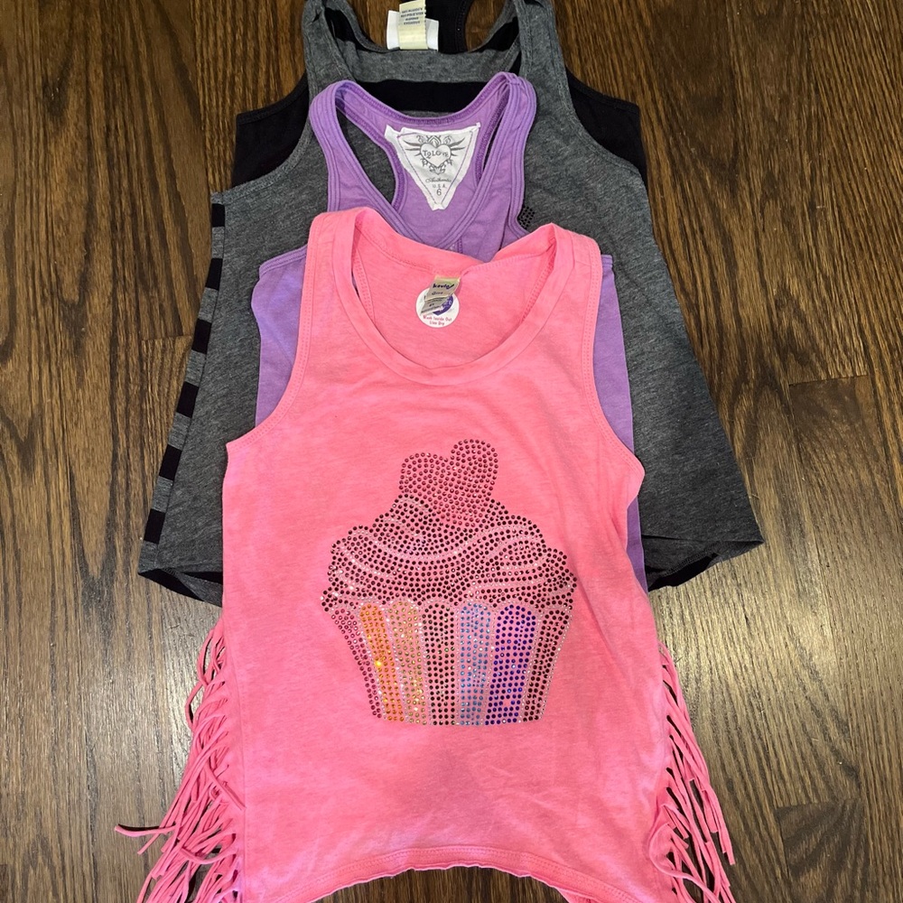 Girls size 6 lot of tank tops